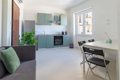 Chambre privée à Via Cavour, 46, 86100 Campobasso CB, Italia, image 7 de 19