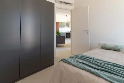 Chambre privée à Via Cavour, 46, 86100 Campobasso CB, Italia, image 10 de 19