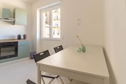 Chambre privée à Via Cavour, 46, 86100 Campobasso CB, Italia, image 3 de 19