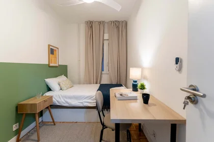 Quarto privado em Av. de la Ciudad de Barcelona, 119, Retiro, 28007 Madrid, Spain, imagem 5 de 45