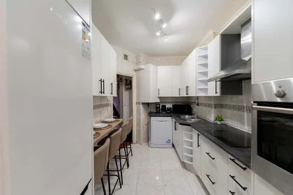 Quarto privado em Av. de la Ciudad de Barcelona, 119, Retiro, 28007 Madrid, Spain, imagem 38 de 44