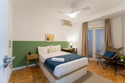 Quarto privado em Av. de la Ciudad de Barcelona, 119, Retiro, 28007 Madrid, Spain, imagem 4 de 46