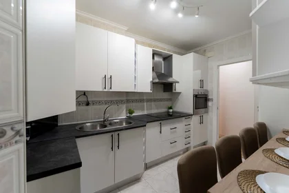 Quarto privado em Av. de la Ciudad de Barcelona, 119, Retiro, 28007 Madrid, Spain, imagem 41 de 46