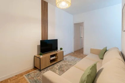 Quarto privado em Av. de la Ciudad de Barcelona, 119, Retiro, 28007 Madrid, Spain, imagem 41 de 48