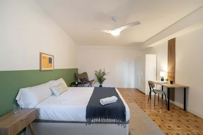 Quarto privado em Av. de la Ciudad de Barcelona, 119, Retiro, 28007 Madrid, Spain, imagem 8 de 48
