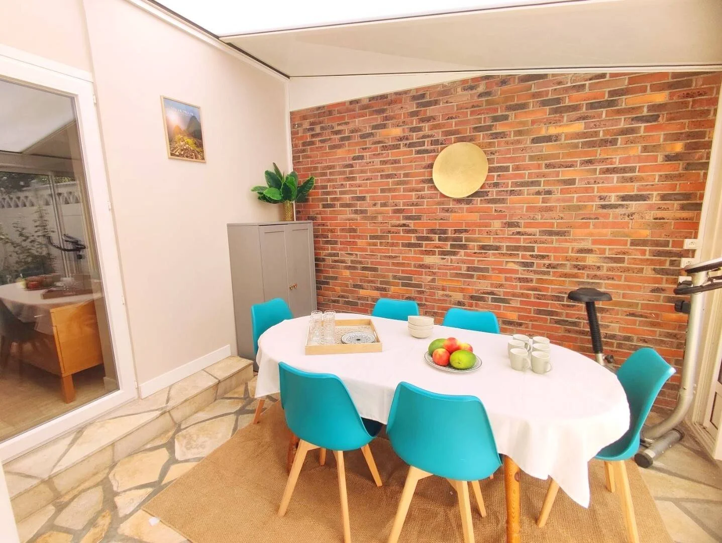 Habitación estudiantil amplia y cómoda en 