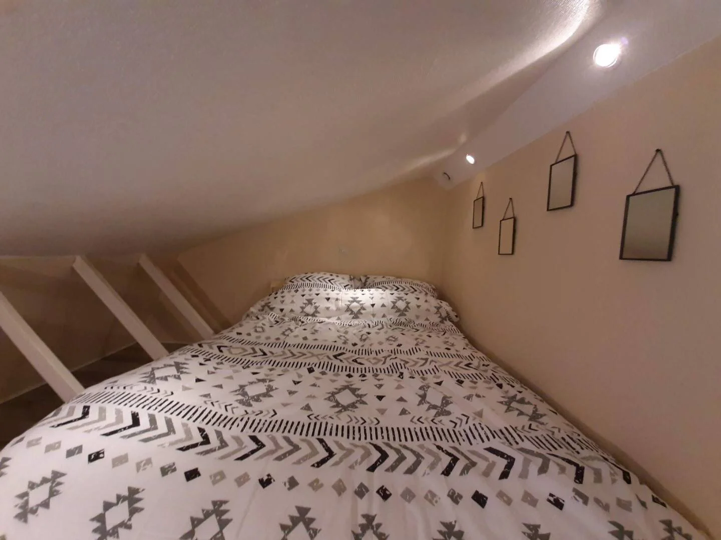 Chambre d'étudiant économique avec emplacement pratique dans 