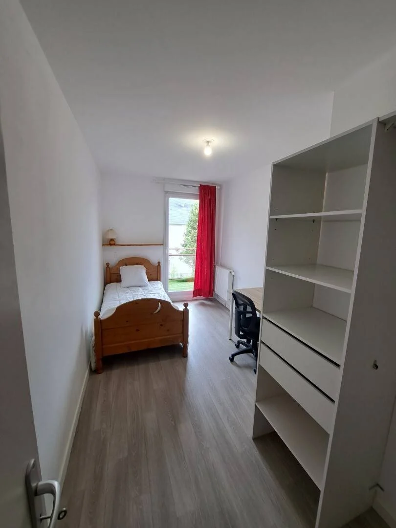 Pokój do wynajęcia w mieszkaniu studenckim w , w pełni umeblowany