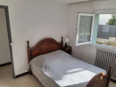 Prywatny pokój Nîmes, 30000, obraz 1 8