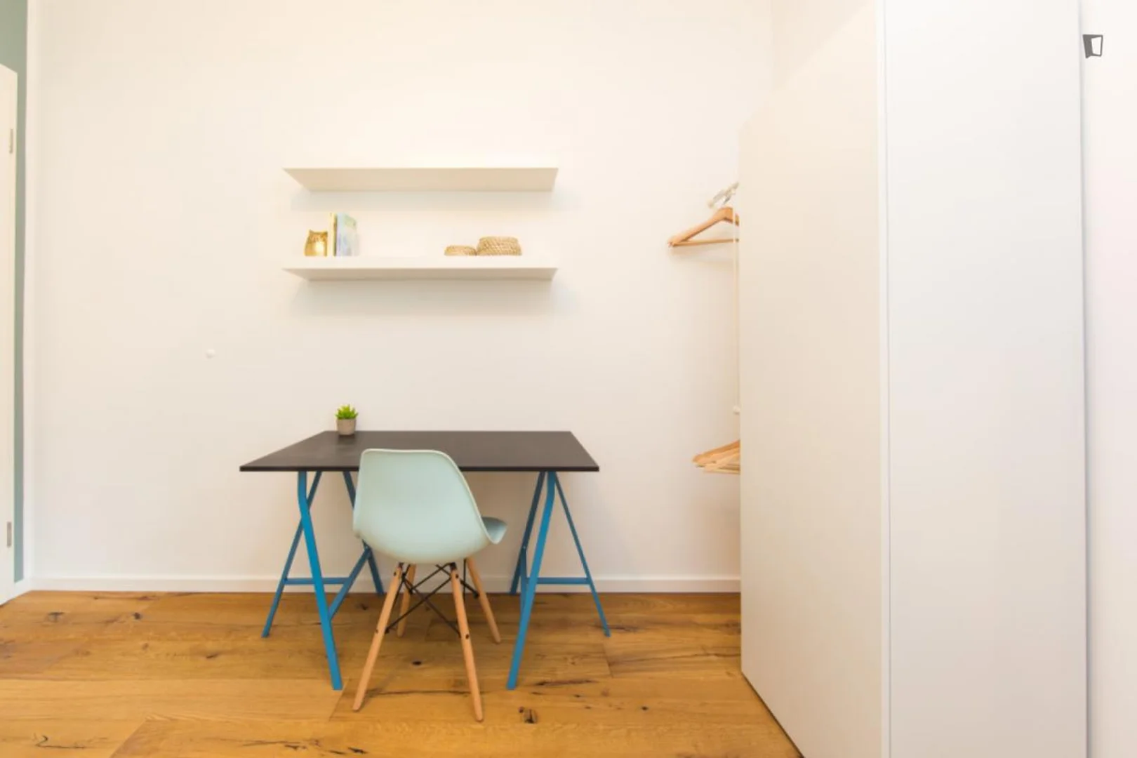 Komfortables und geräumiges Studentenzimmer in