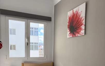 Stanza privata in Avenida José Mesa y López 63, immagine 1 di 19