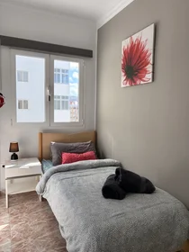 Quarto para alugar ao mês em {area}