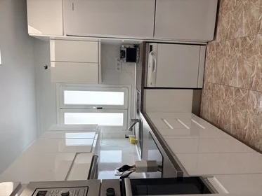 Stanza privata in Avenida José Mesa y López 63, immagine 11 di 19