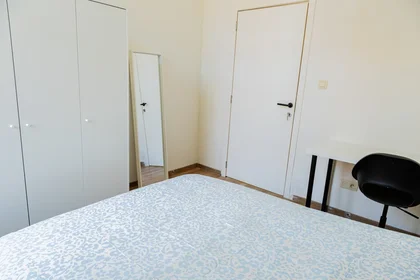 Quarto privado em Rue du Commerce 22, imagem 7 de 12