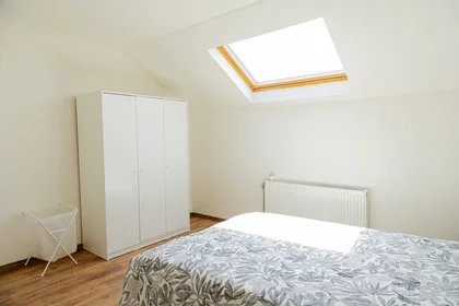 Quarto privado em Rue du Commerce 22, imagem 8 de 12