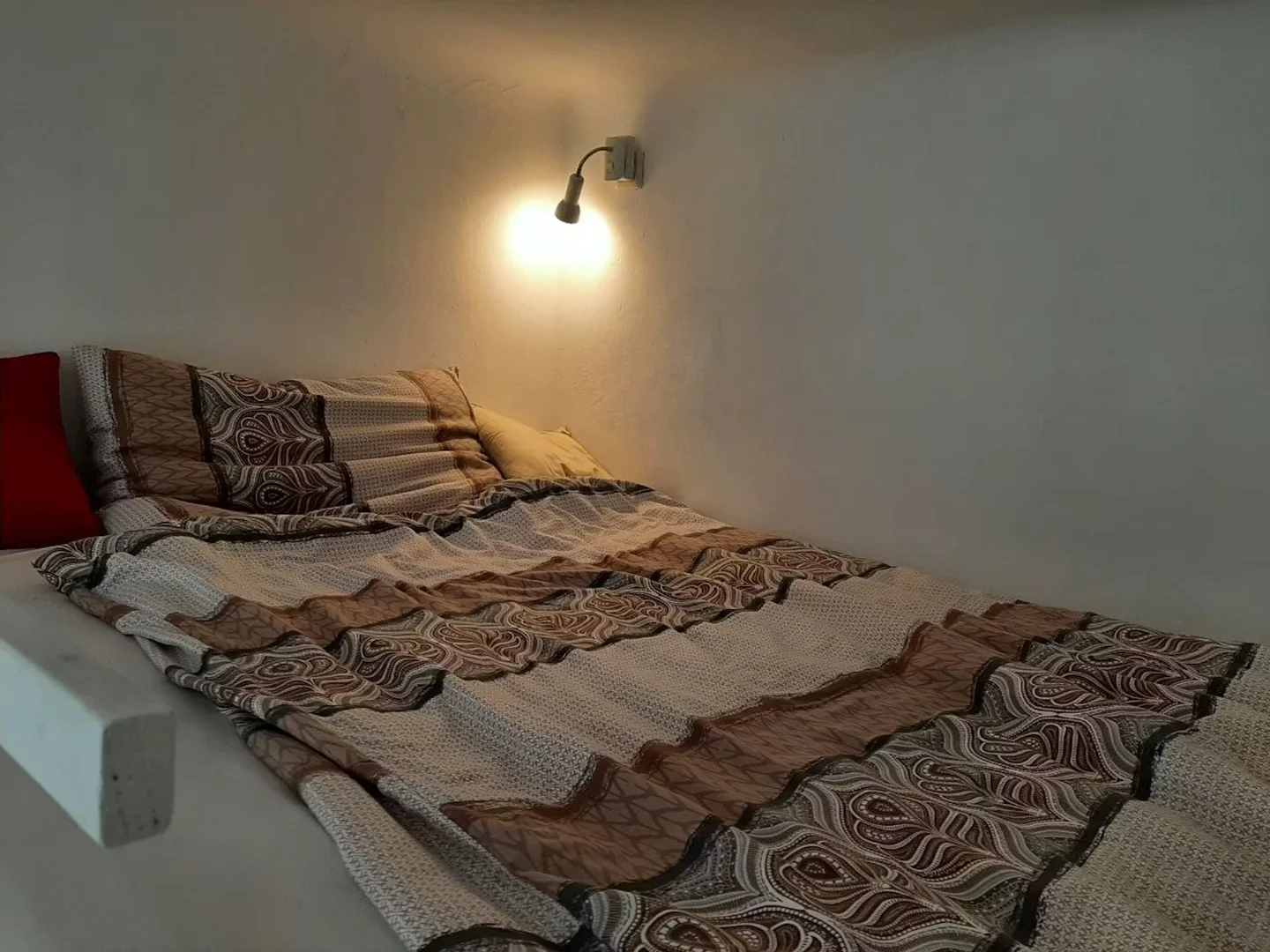Room for rent in student apartment in , fully furnished