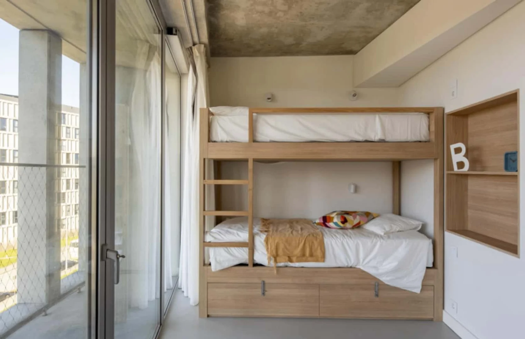 Habitación en apartamento estudiantil en alquiler en , completamente amueblado