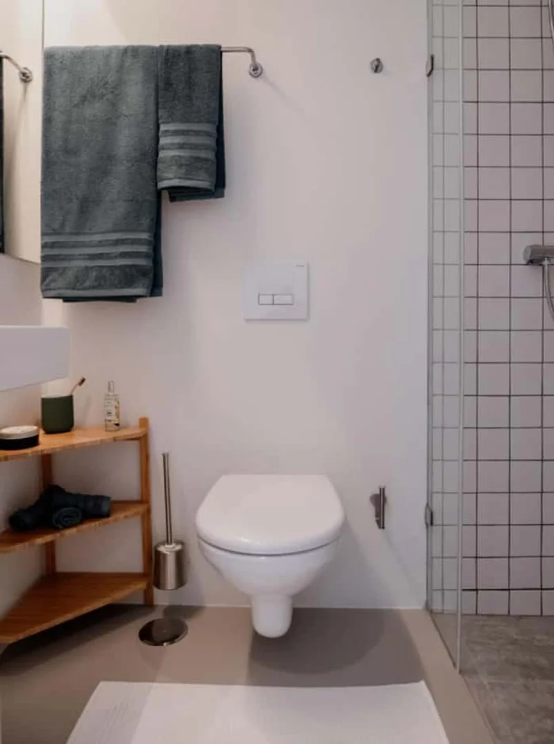 Habitación para estudiantes en  con modernas comodidades