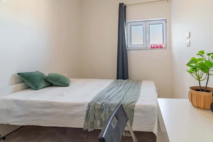 Habitación privada en Via Cavour, 46, 86100 Campobasso CB, Italia, imagen 10 de 19