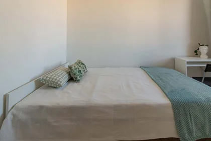 Habitación privada en Via Cavour, 46, 86100 Campobasso CB, Italia, imagen 10 de 18