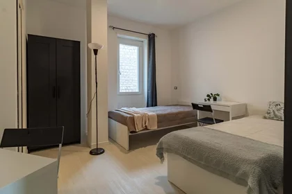 Prywatny pokój Via Cavour, 46, 86100 Campobasso CB, Italia, obraz 10 22