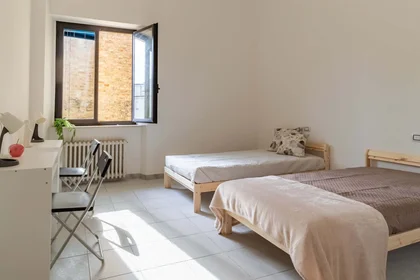 Quarto privado em Viale G. Marconi, 178, 65127 Pescara PE, Italia, imagem 16 de 32