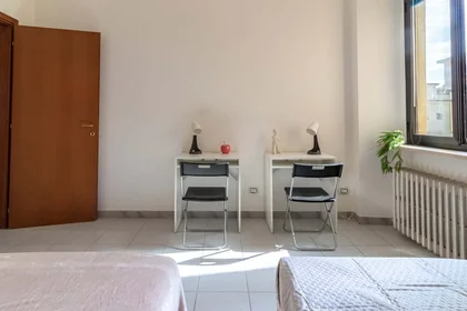Quarto privado em Viale G. Marconi, 178, 65127 Pescara PE, Italia, imagem 3 de 32