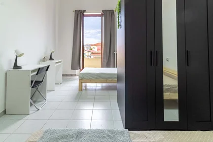 Quarto privado em Viale G. Marconi, 178, 65127 Pescara PE, Italia, imagem 17 de 32