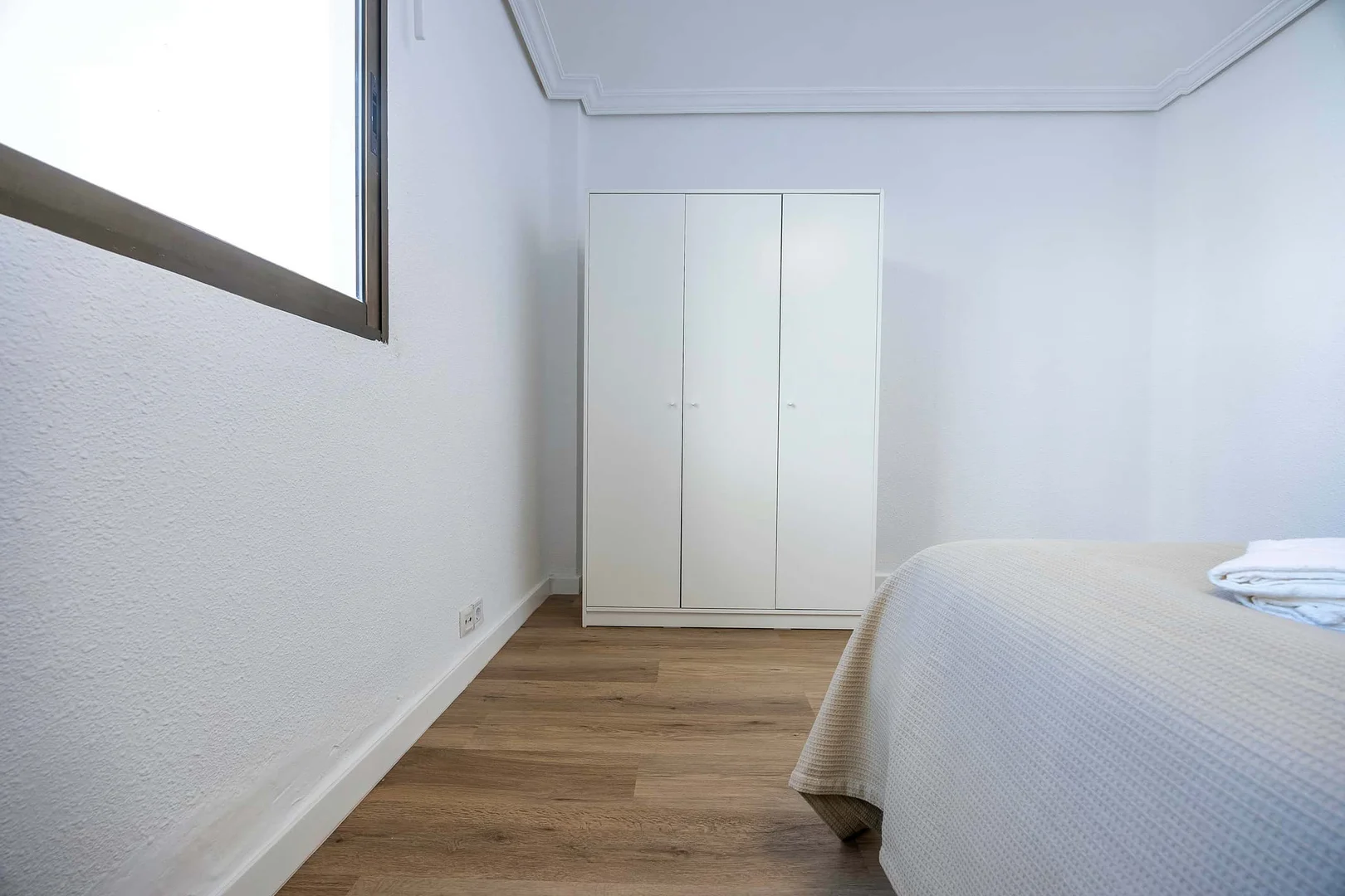 Zimmer in Studentenwohnung in  zu vermieten, voll möbliert