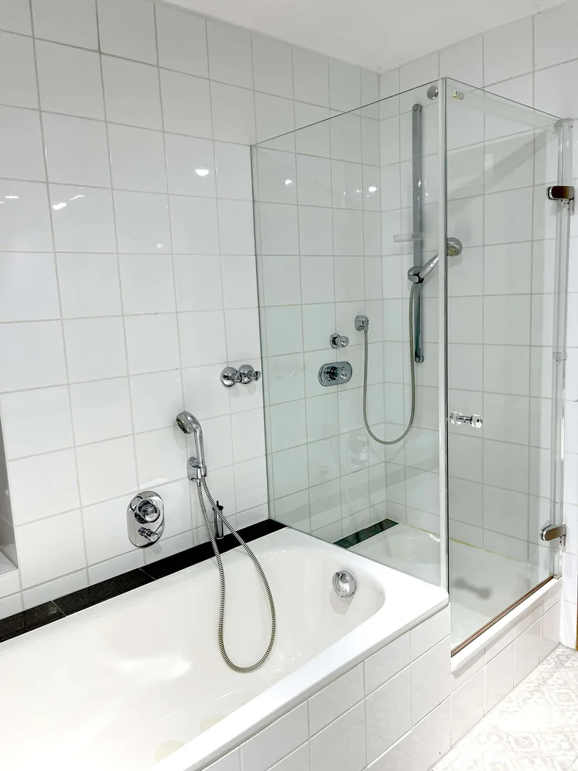 Heerstraße 130, 65205 Wiesbaden, Deutschland