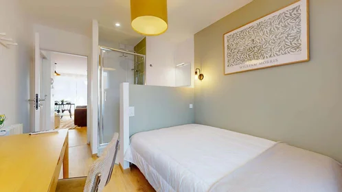 Özel oda konumu 10 Rue Montesquieu, 38100 Grenoble, France, 6 16 görüntüsü