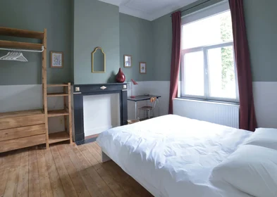 Özel oda konumu Rue des Atrébates 96, 1040 Etterbeek, Belgium, 10 19 görüntüsü