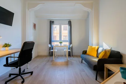 Quarto privado em Carrer d'Honorat Juan, Extramurs, València, Valencia, Spain, imagem 17 de 41