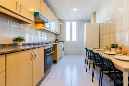 Quarto privado em Carrer d'Honorat Juan, Extramurs, València, Valencia, Spain, imagem 37 de 41