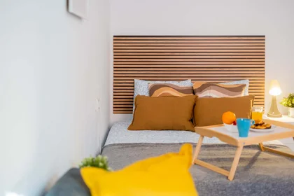 Quarto privado em Carrer d'Honorat Juan, Extramurs, València, Valencia, Spain, imagem 7 de 41