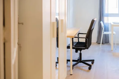 Quarto privado em Carrer d'Honorat Juan, Extramurs, València, Valencia, Spain, imagem 10 de 41