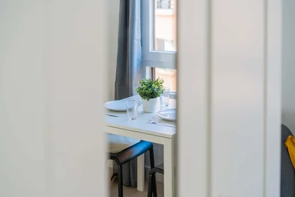 Quarto privado em Carrer d'Honorat Juan, Extramurs, València, Valencia, Spain, imagem 2 de 40