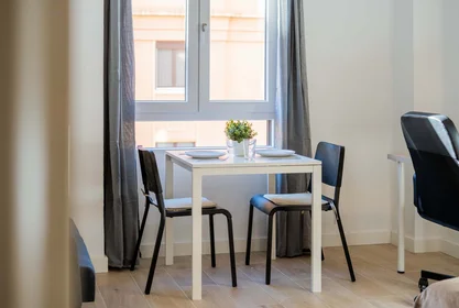 Quarto privado em Carrer d'Honorat Juan, Extramurs, València, Valencia, Spain, imagem 11 de 40