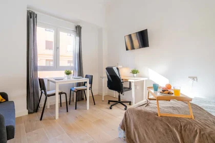 Quarto privado em Carrer d'Honorat Juan, Extramurs, València, Valencia, Spain, imagem 14 de 40
