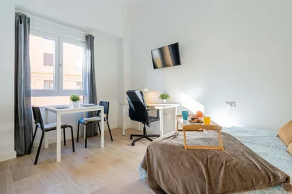 Quarto privado em Carrer d'Honorat Juan, Extramurs, València, Valencia, Spain, imagem 4 de 40
