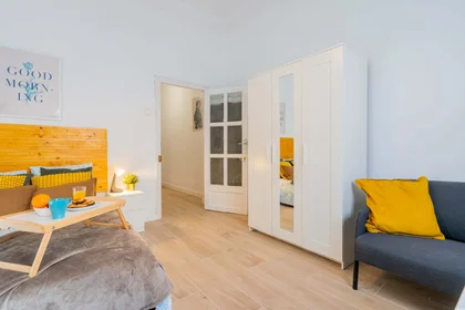 Quarto privado em Carrer d'Honorat Juan, Extramurs, València, Valencia, Spain, imagem 8 de 40