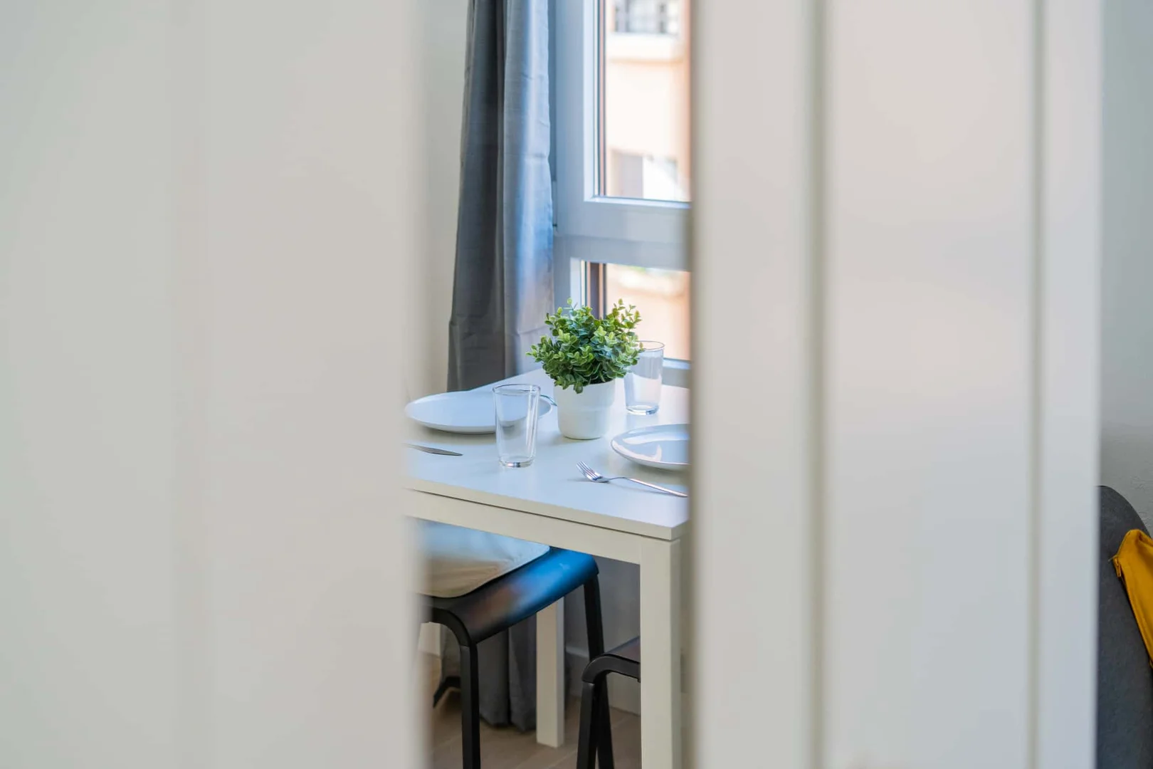 Quarto amigo do estudante em com comodidades modernas