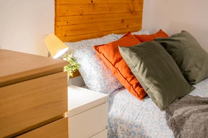 Quarto privado em Carrer d'Honorat Juan, Extramurs, València, Valencia, Spain, imagem 8 de 34