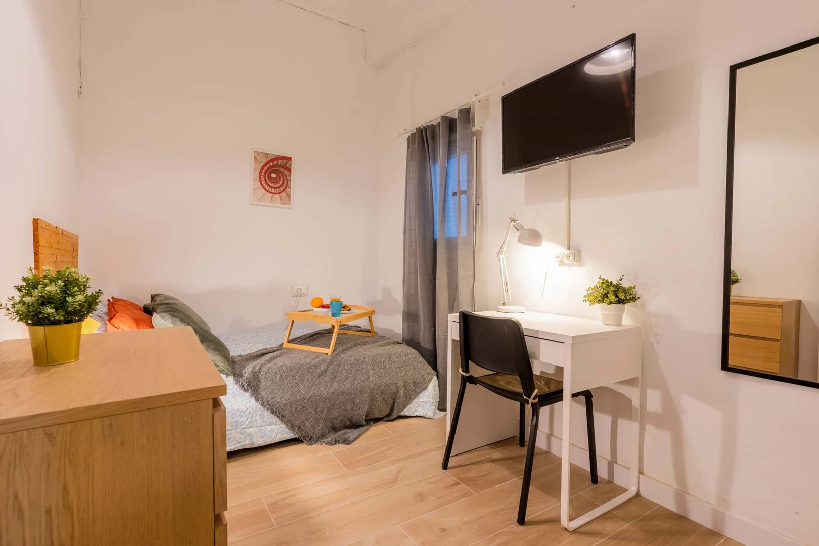 Quarto de estudante funcional perfeito para estudar em