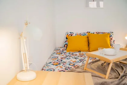 Stanza privata in Carrer d'Honorat Juan, Extramurs, València, Valencia, Spain, immagine 8 di 28