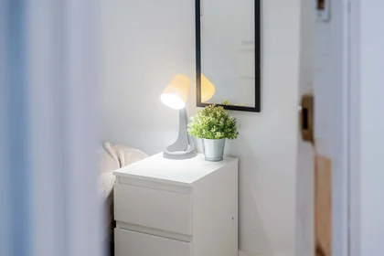 Quarto privado em Carrer d'Honorat Juan, Extramurs, València, Valencia, Spain, imagem 5 de 35