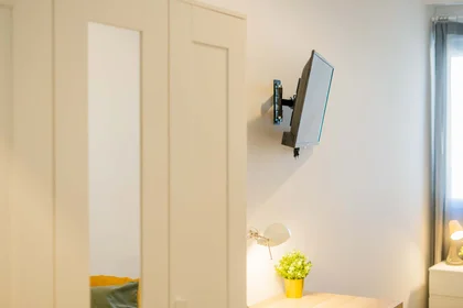 Quarto privado em Carrer d'Honorat Juan, Extramurs, València, Valencia, Spain, imagem 10 de 34