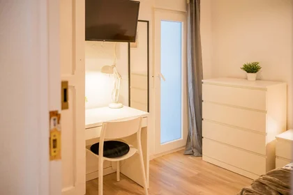 Stanza privata in Carrer d'Honorat Juan, Extramurs, València, Valencia, Spain, immagine 4 di 24