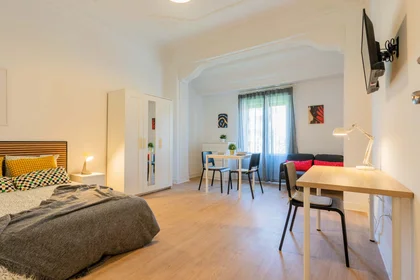 Private room at Carrer d'Honorat Juan, Extramurs, València, Valencia, Spain, image 9 of 39