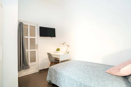 Habitación privada en Carrer d'Honorat Juan, Extramurs, València, Valencia, Spain, imagen 4 de 15